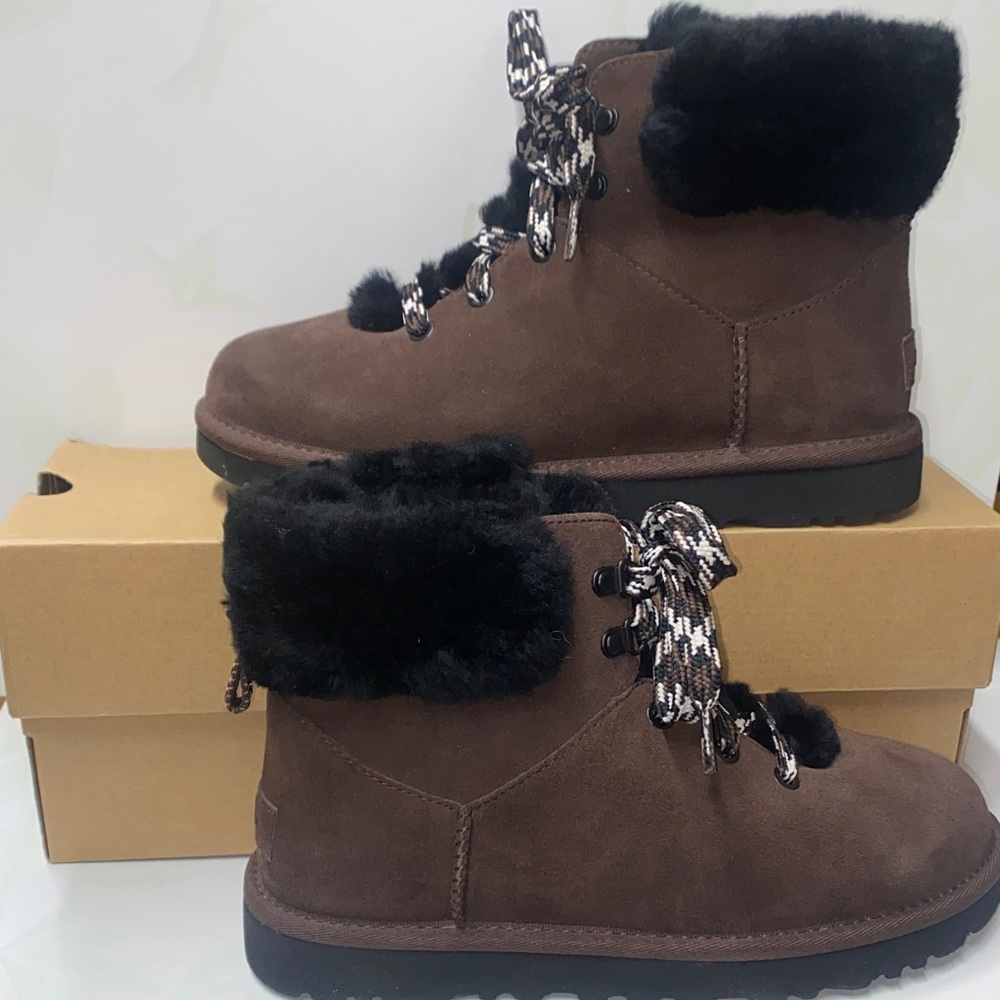 UGG CLASSIC MINI ALPINE LACE